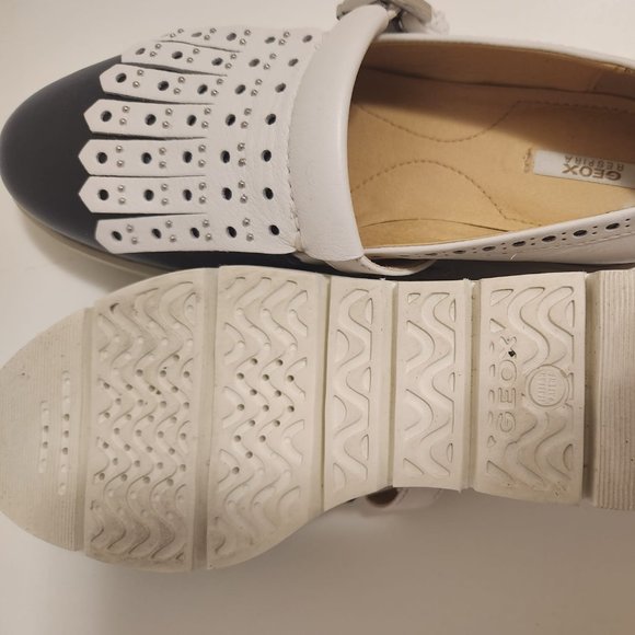 Geox - Women's D Kattilou E Loafer - Size 35 - Picture 2 of 3